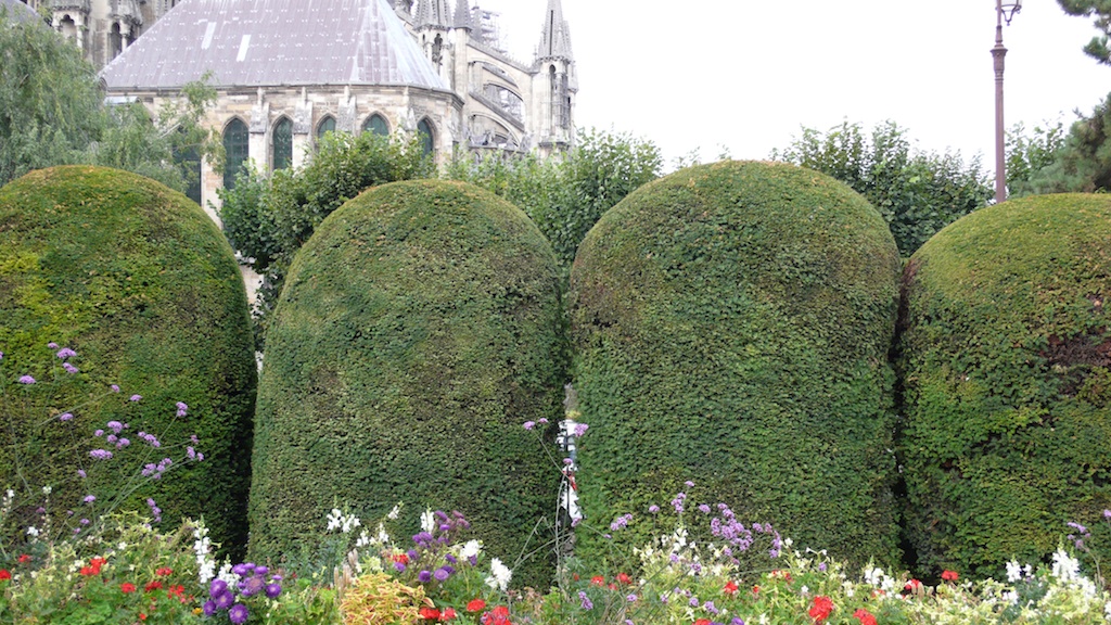 Notre-Dame Cathedral, Reims, France, as viewed from the lawn of the Carnegie Library  (Source: MRNY)