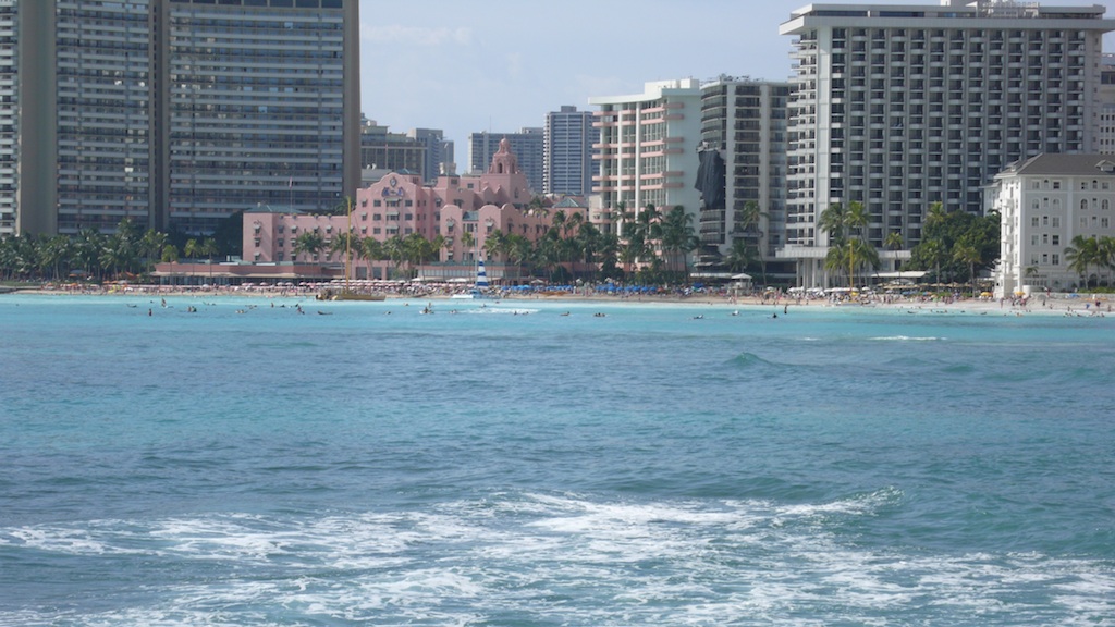 The Royal Hawaiian and the Sheraton Waikiki along Waikiki Beach (Source: MRNY)