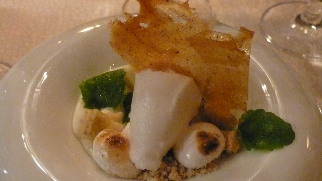 Chef Grossi's Panna cotta white chocolate, with dulce de leche, toasted marshmallows, and banana (Source: MRNY)